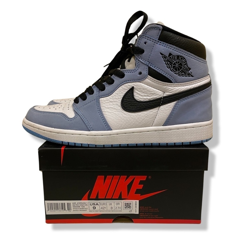 Air Jordan 1 High UNC